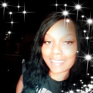 Meet your Posher, Ebony